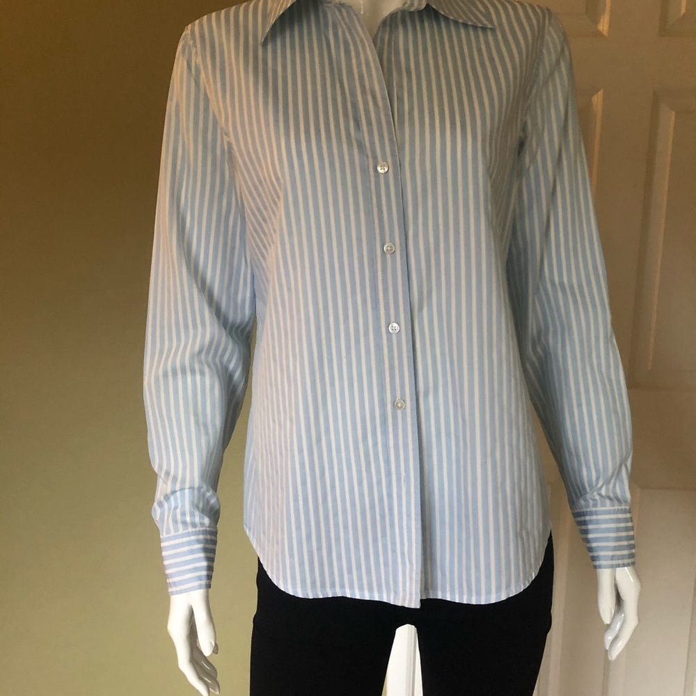 Banana Republic Blue and White Striped Button Down Shirt - Picture 2 of 6